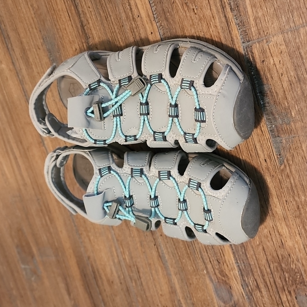 Khombu sandals shoes women's size 9M